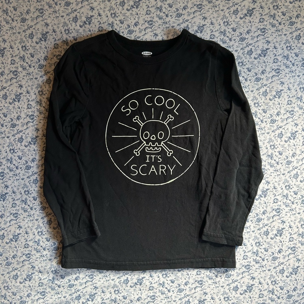 old navy skeleton halloween shirt